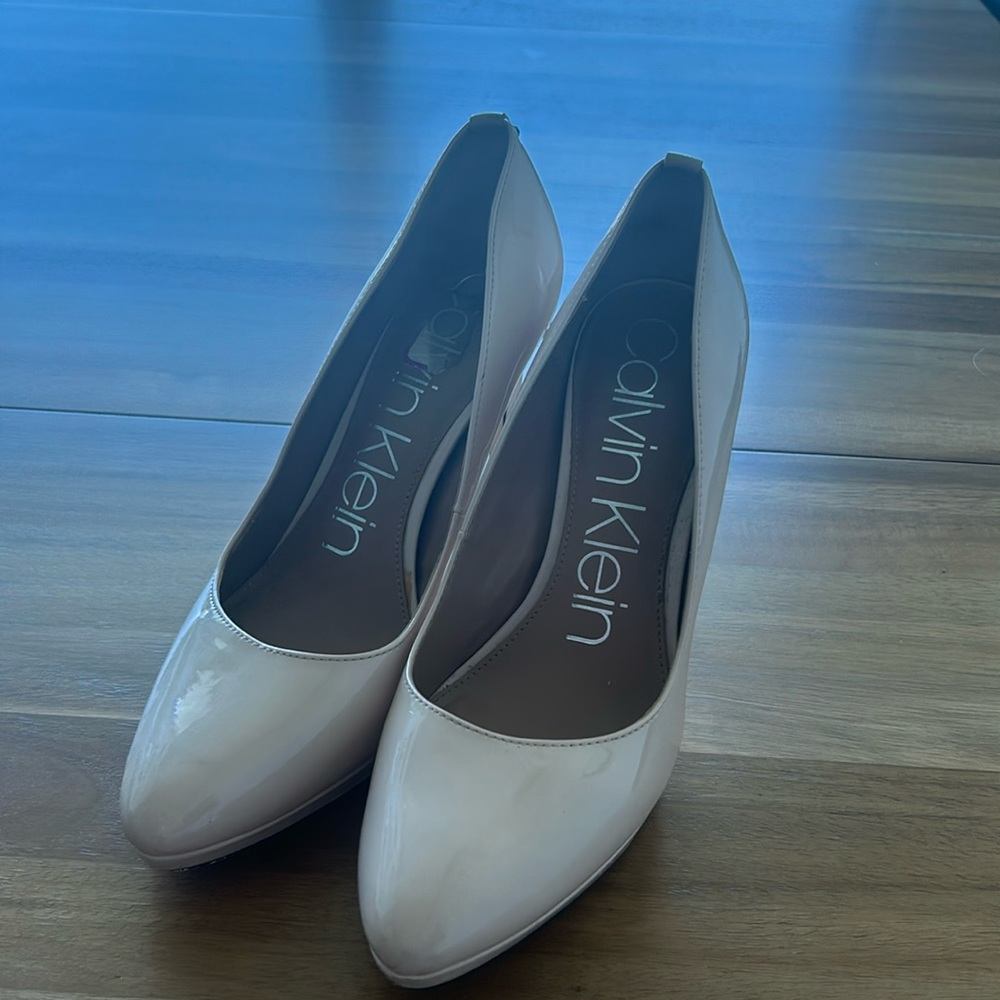 Calvin Klein Heels - pre-loved size 9.5